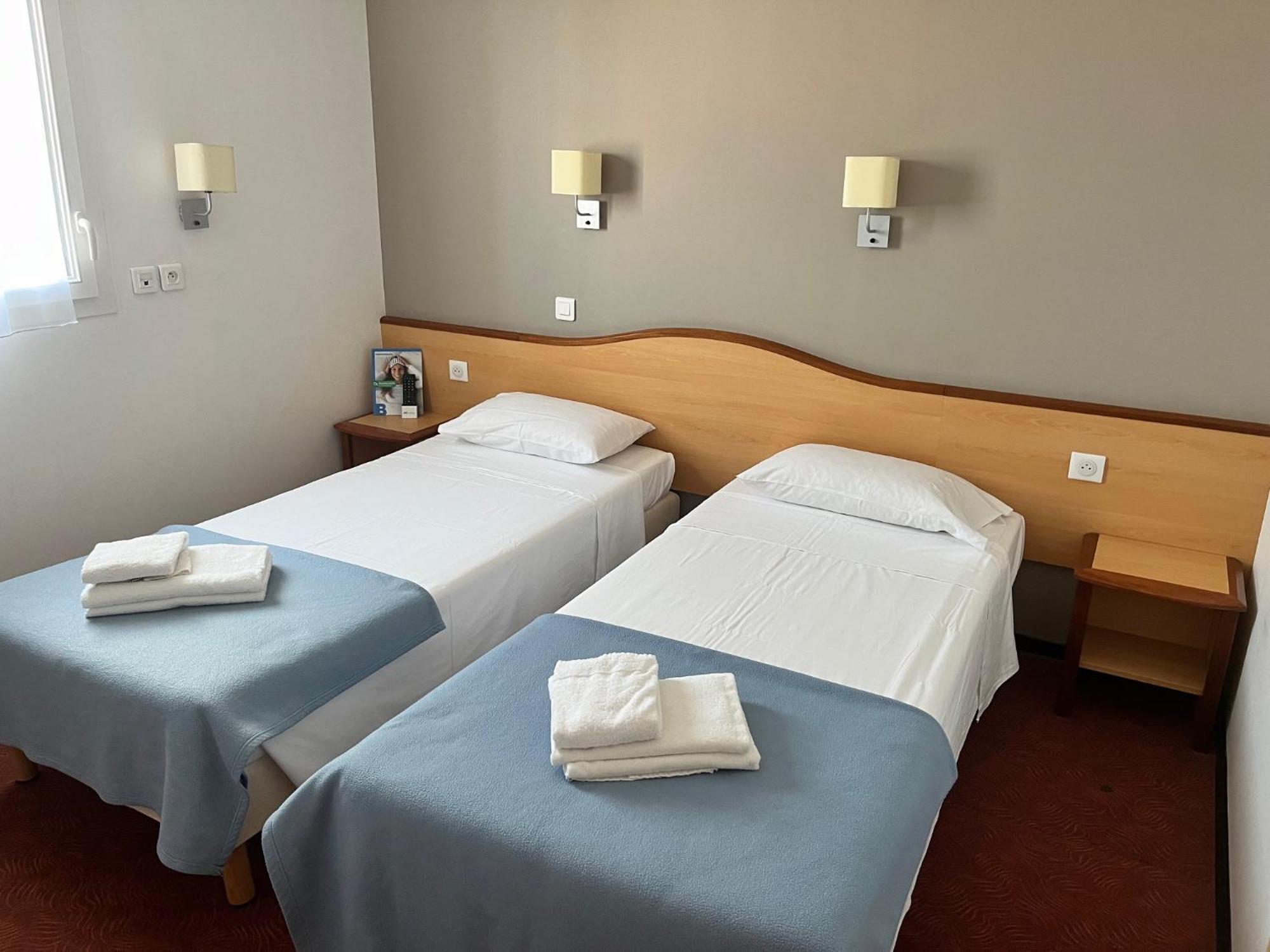 Brit Hotel Confort Montauban Exterior photo